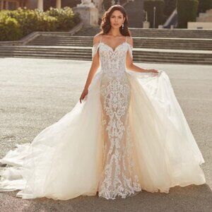Pronovias Privee JOANNE – Size 6 – Never Worn